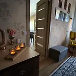 Art Cat Apartment *